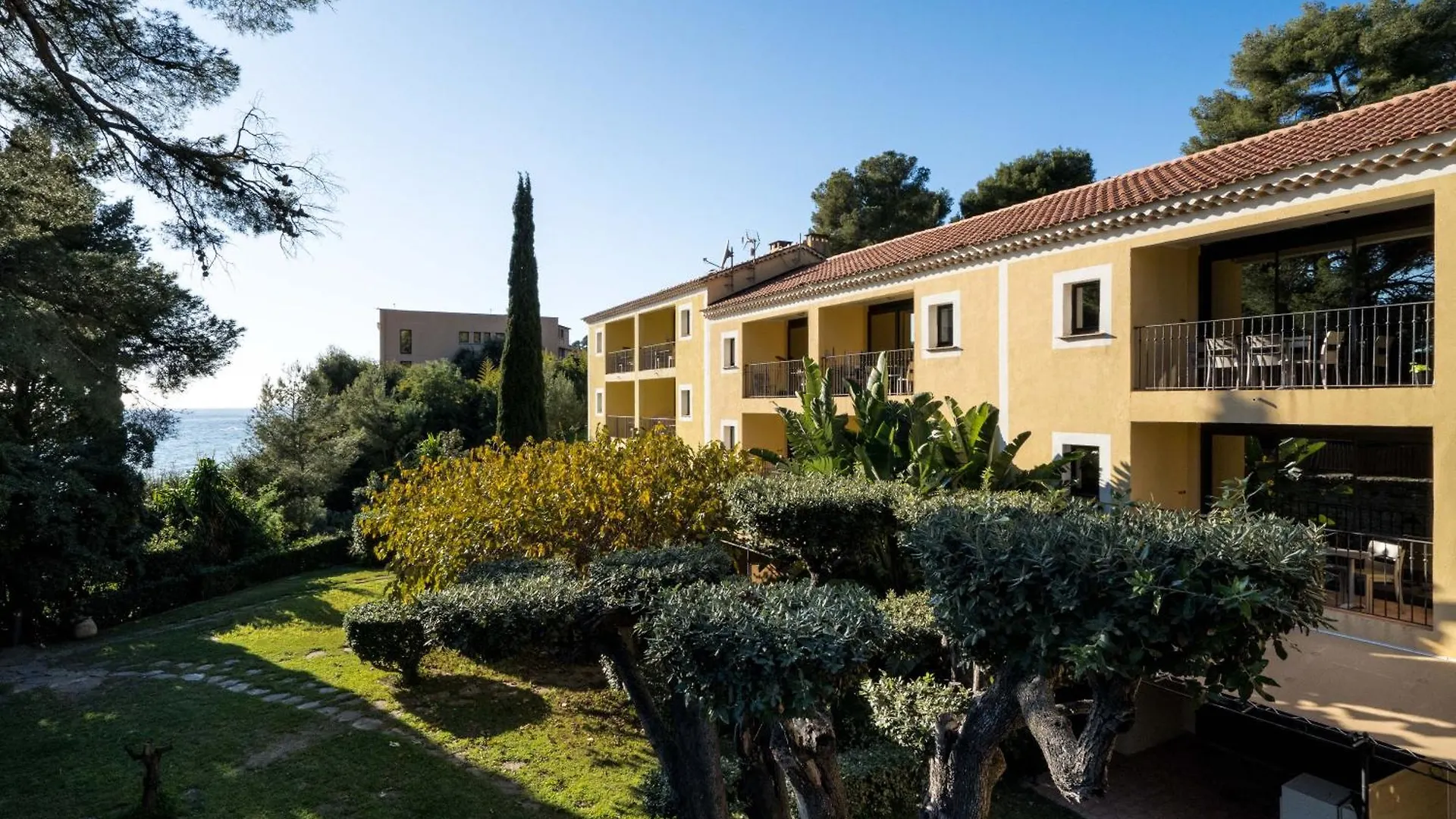 **** Aparthotel La Residence Du Bailli Rayol-Canadel-sur-Mer France